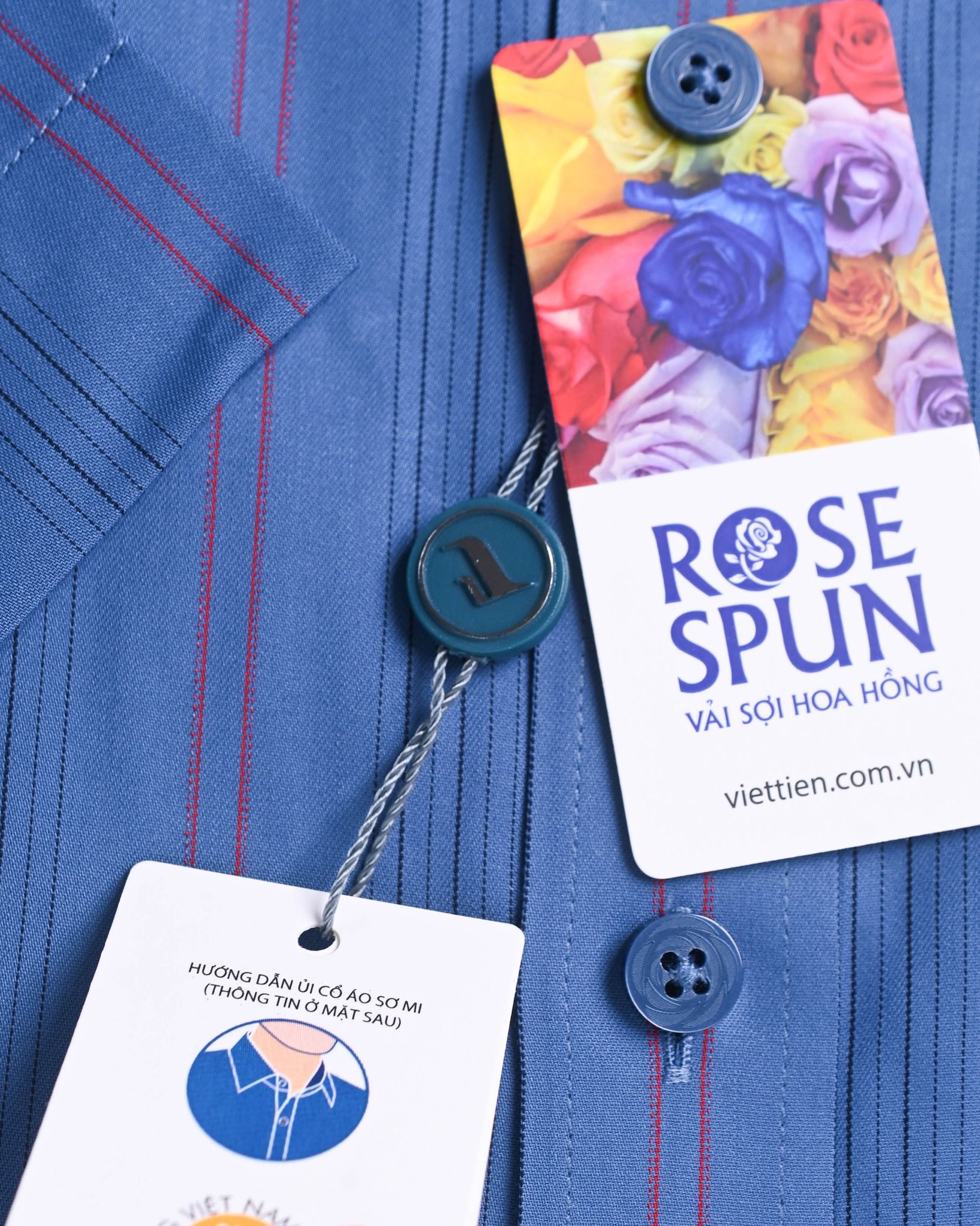  Áo sơ mi Việt Tiến tay ngắn vải hoa hồng 