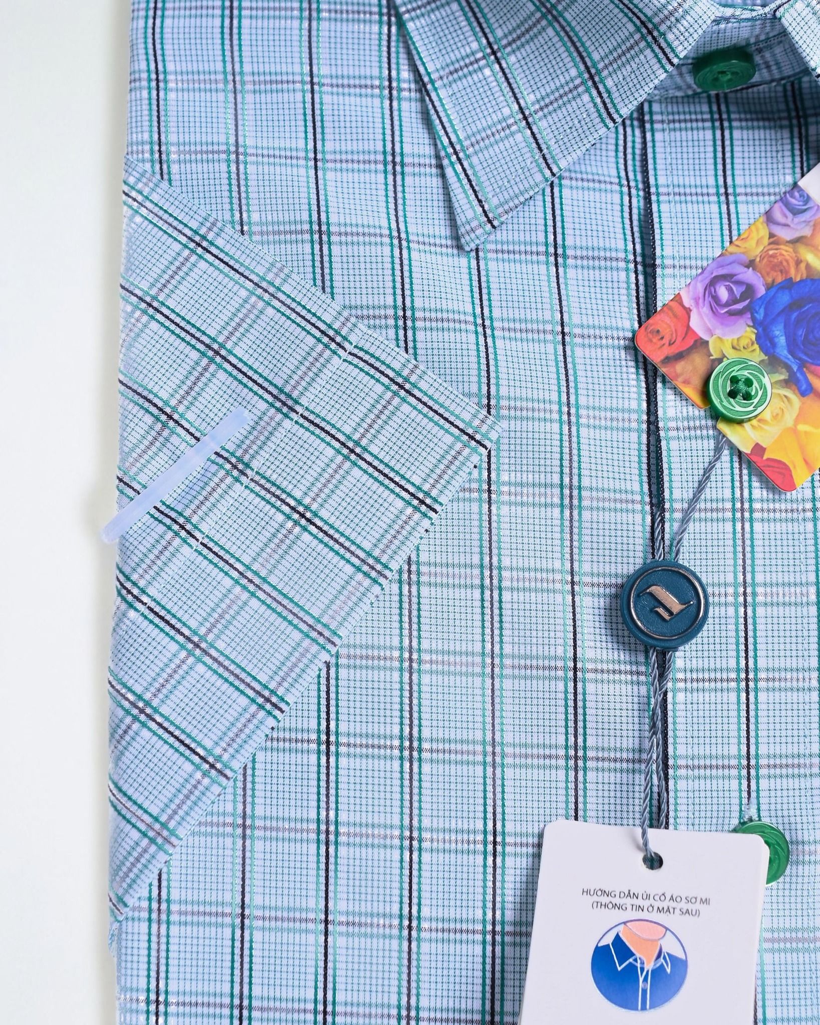  Áo sơ mi Việt Tiến tay ngắn  hoa Hồng 