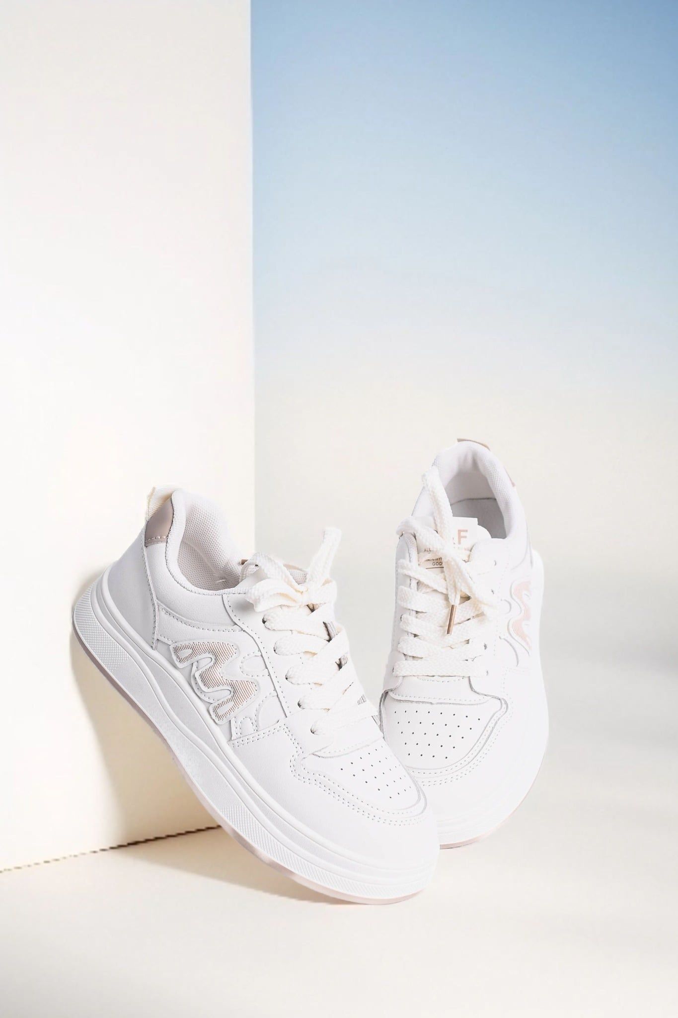  Giày thể thao nữ dáng xinh (36-39) 