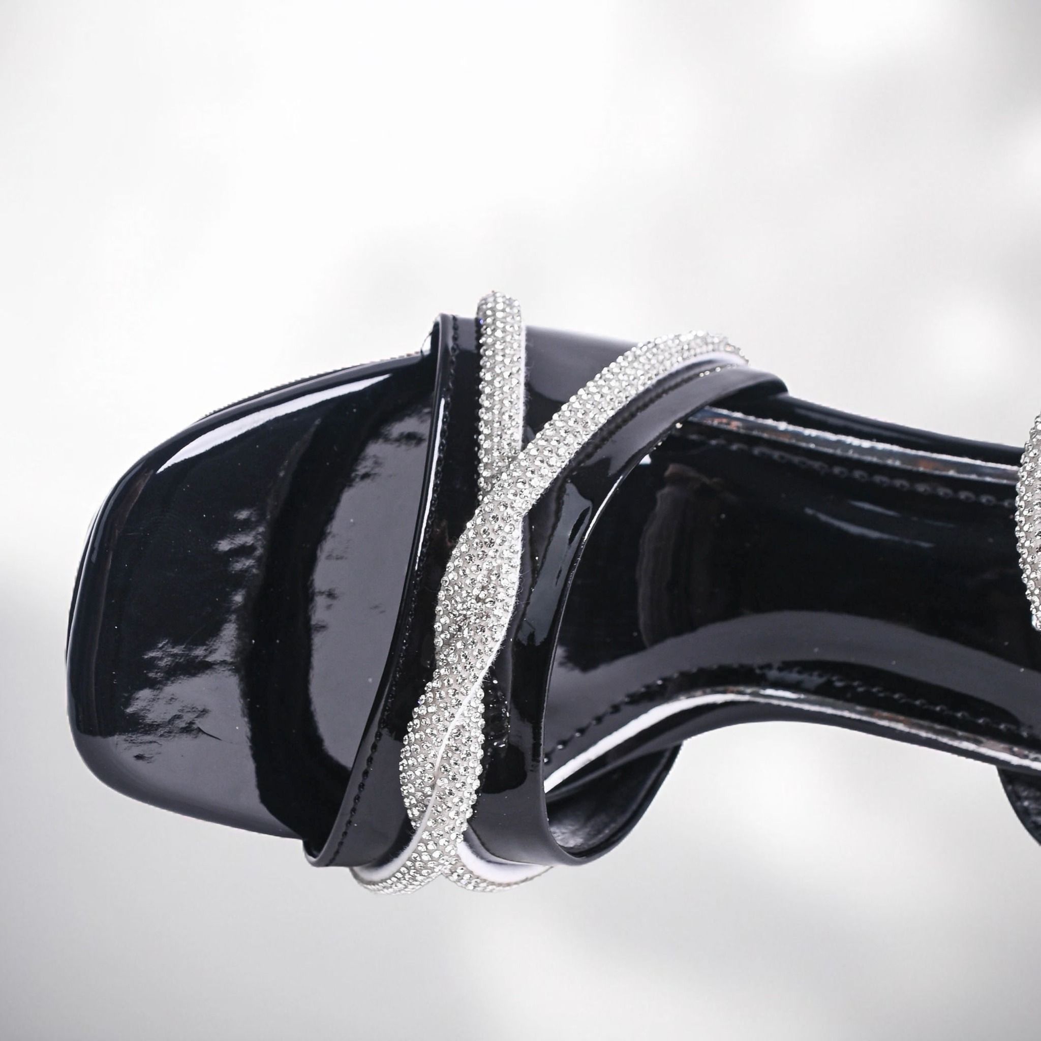  Sandal cao gót nữ (35-39) 