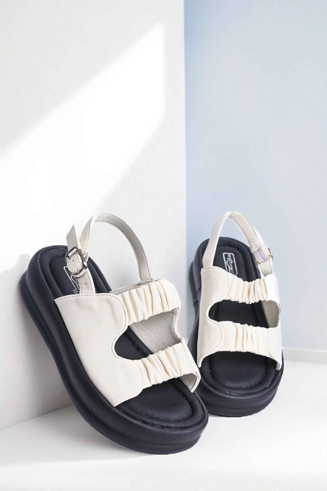  Sandal Quảng Châu quai nhún thời trang 