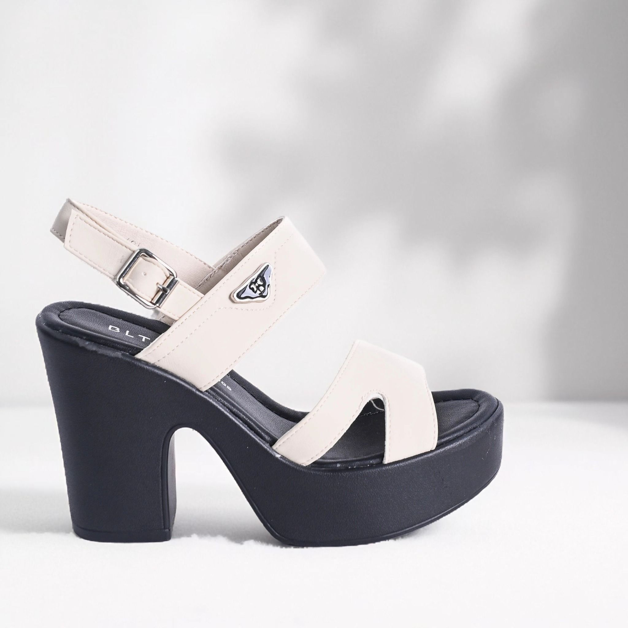  Sandal cao gót nữ (35-38) 