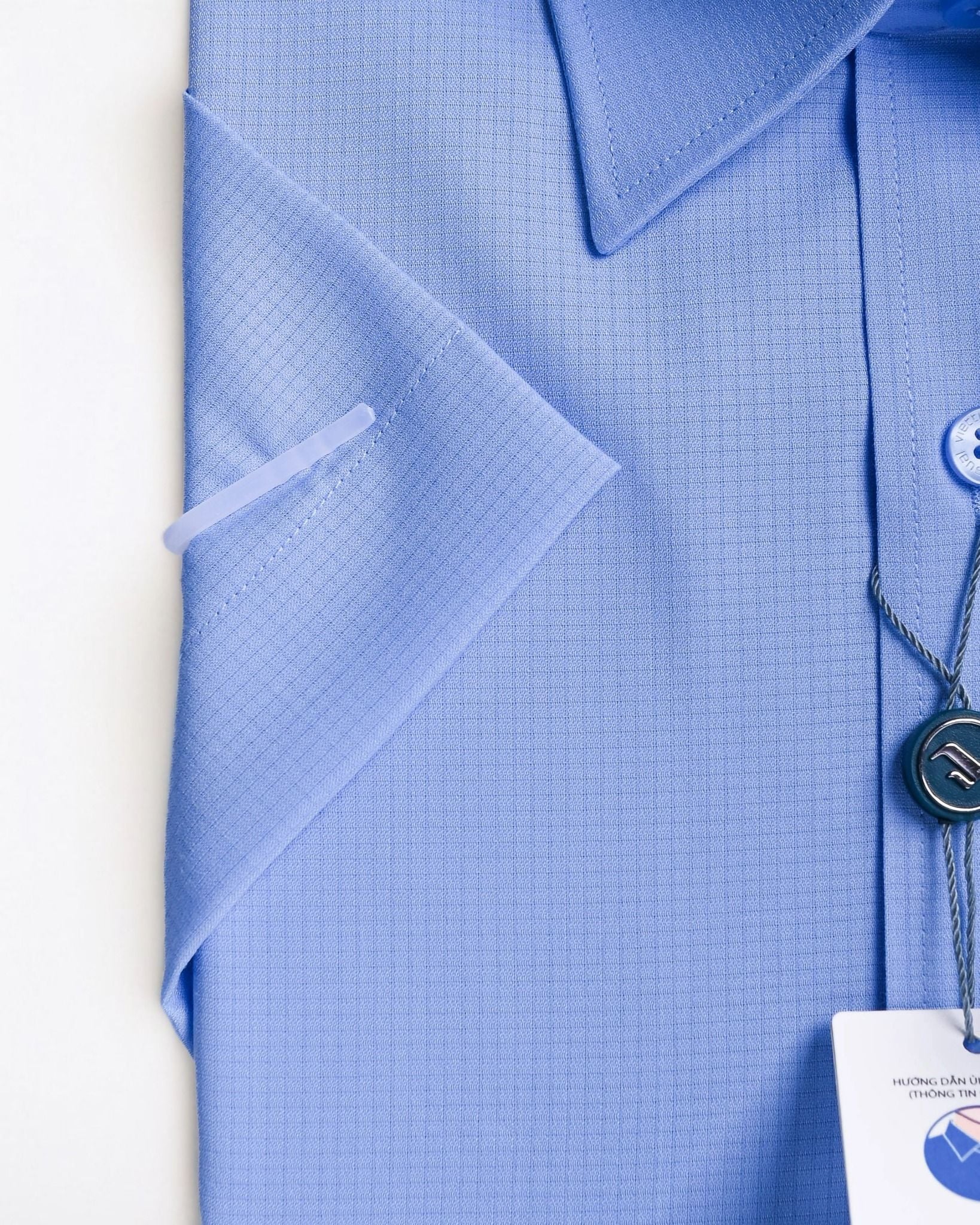  Áo sơ mi Việt Tiến tay ngắn 