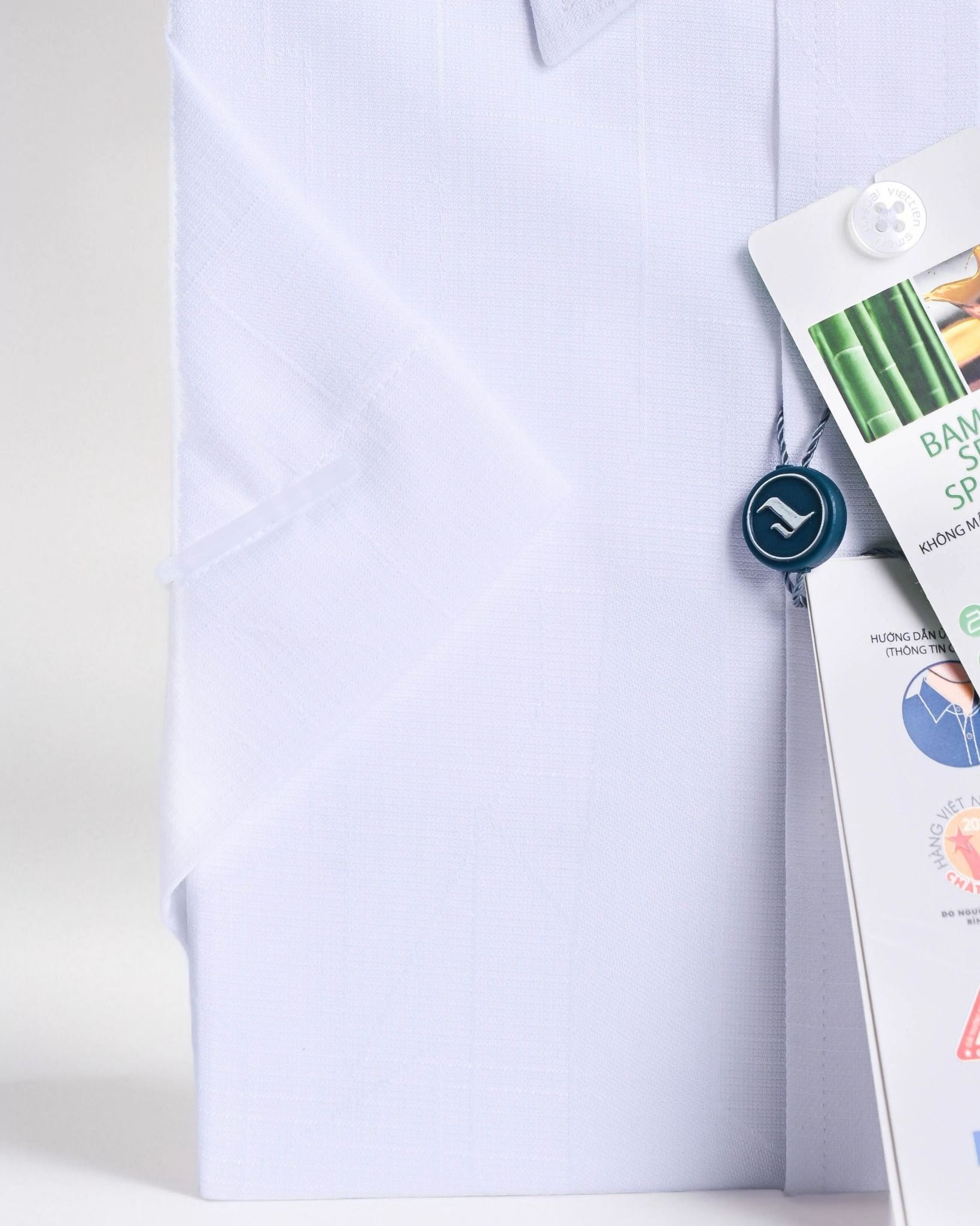  Áo sơ mi tay ngắn Việt Tiến 