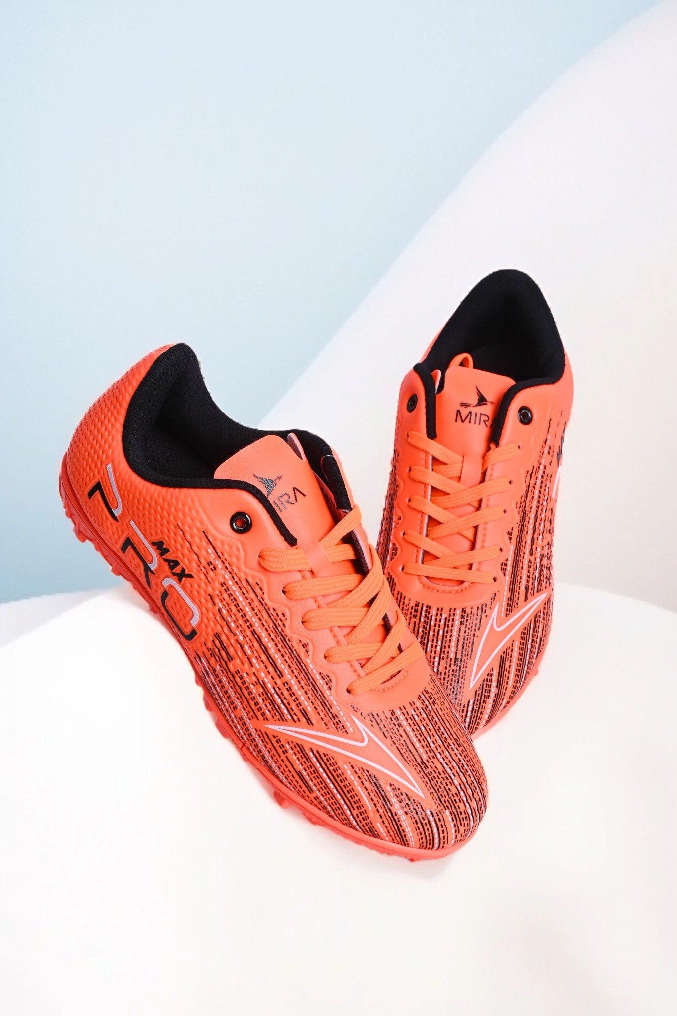  Giày đá banh (size 39-43) 