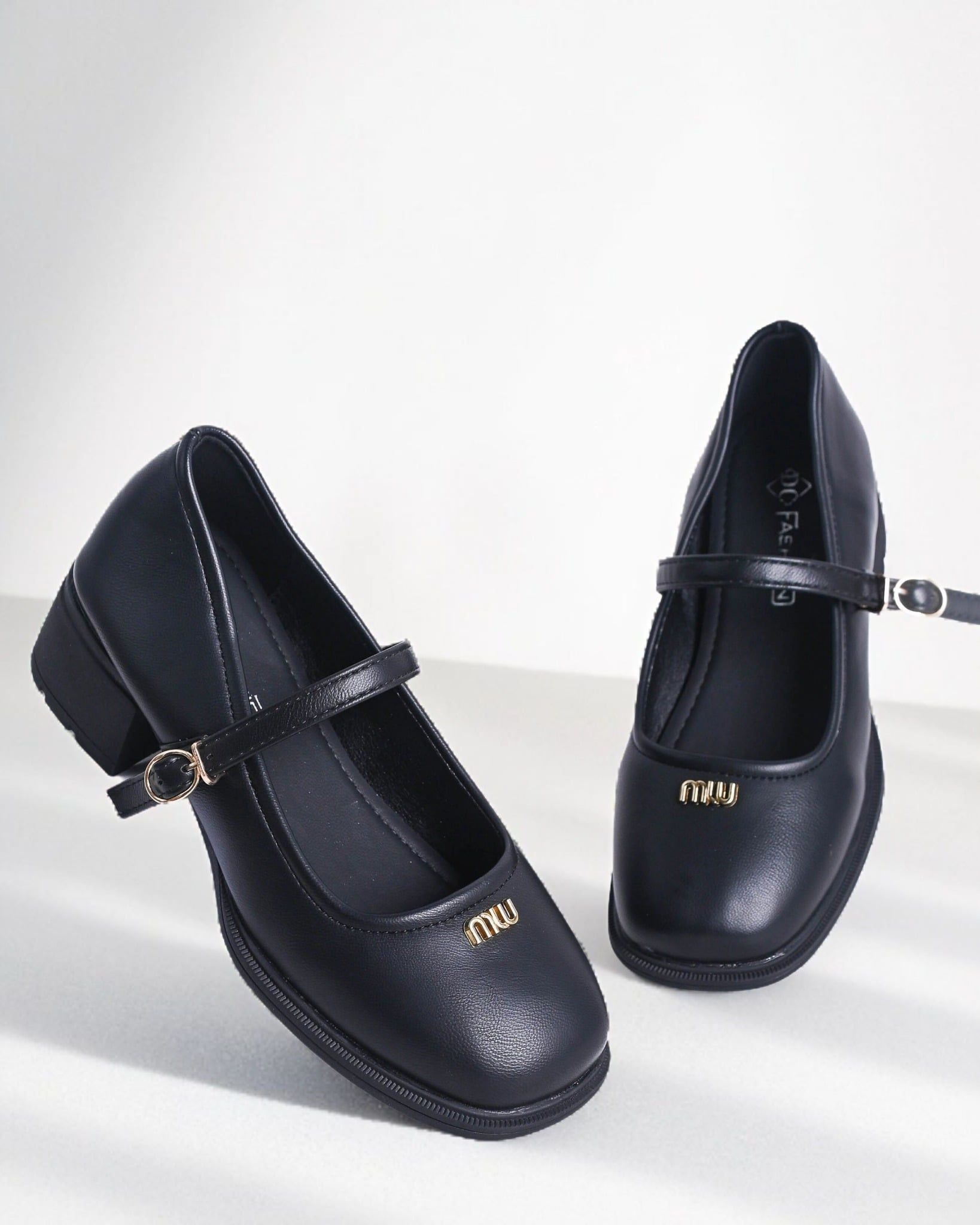  Giày bít nữ (35-39) 