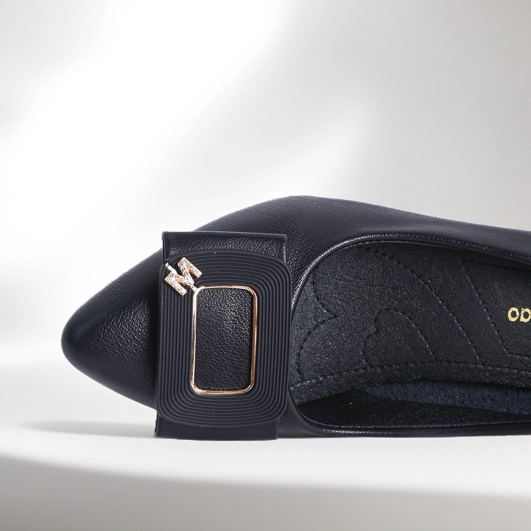  Giày bít nữ ( 35-39) 