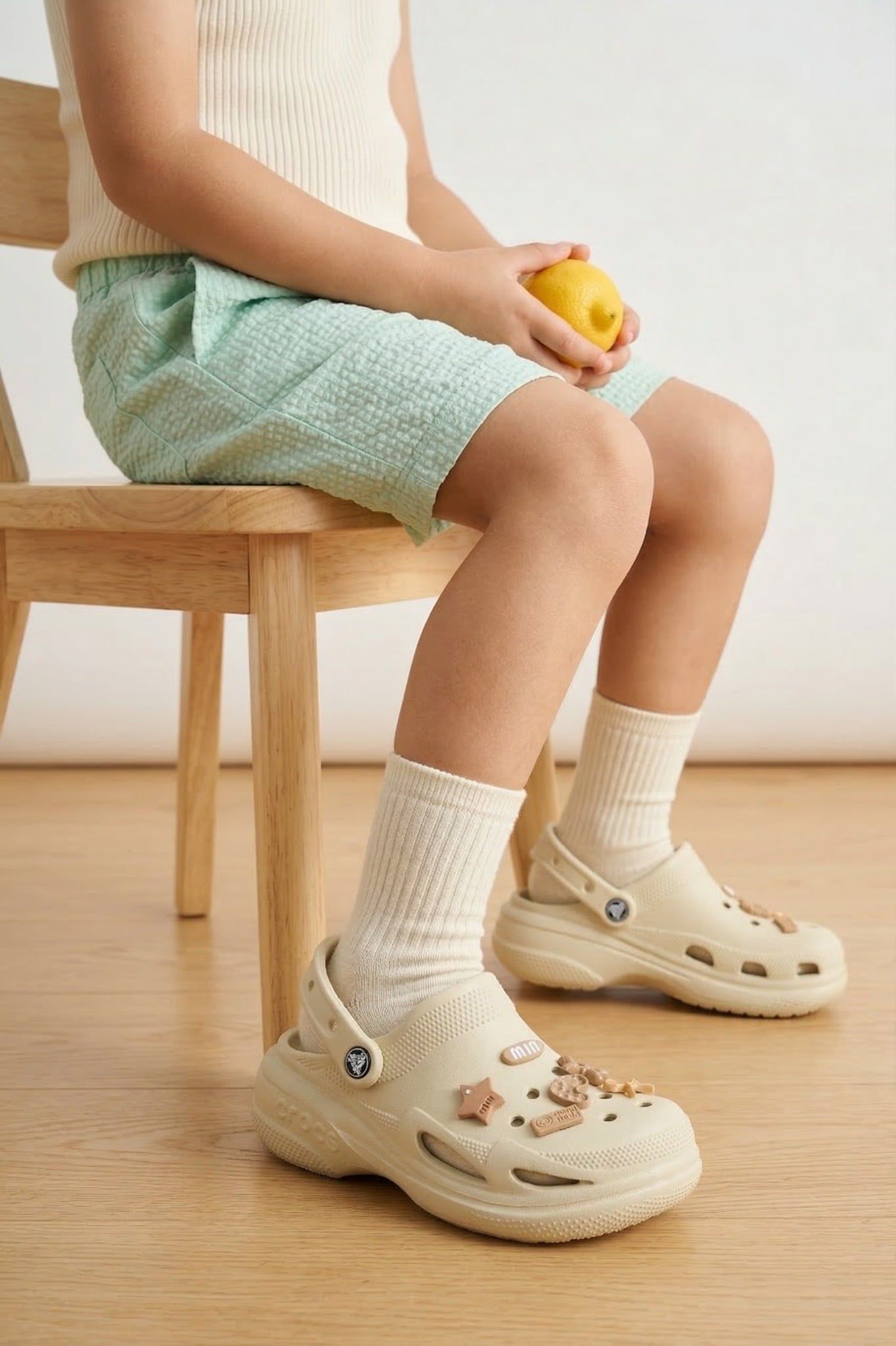  Dép bít đầu Crocs ( 5 - 8 ) 