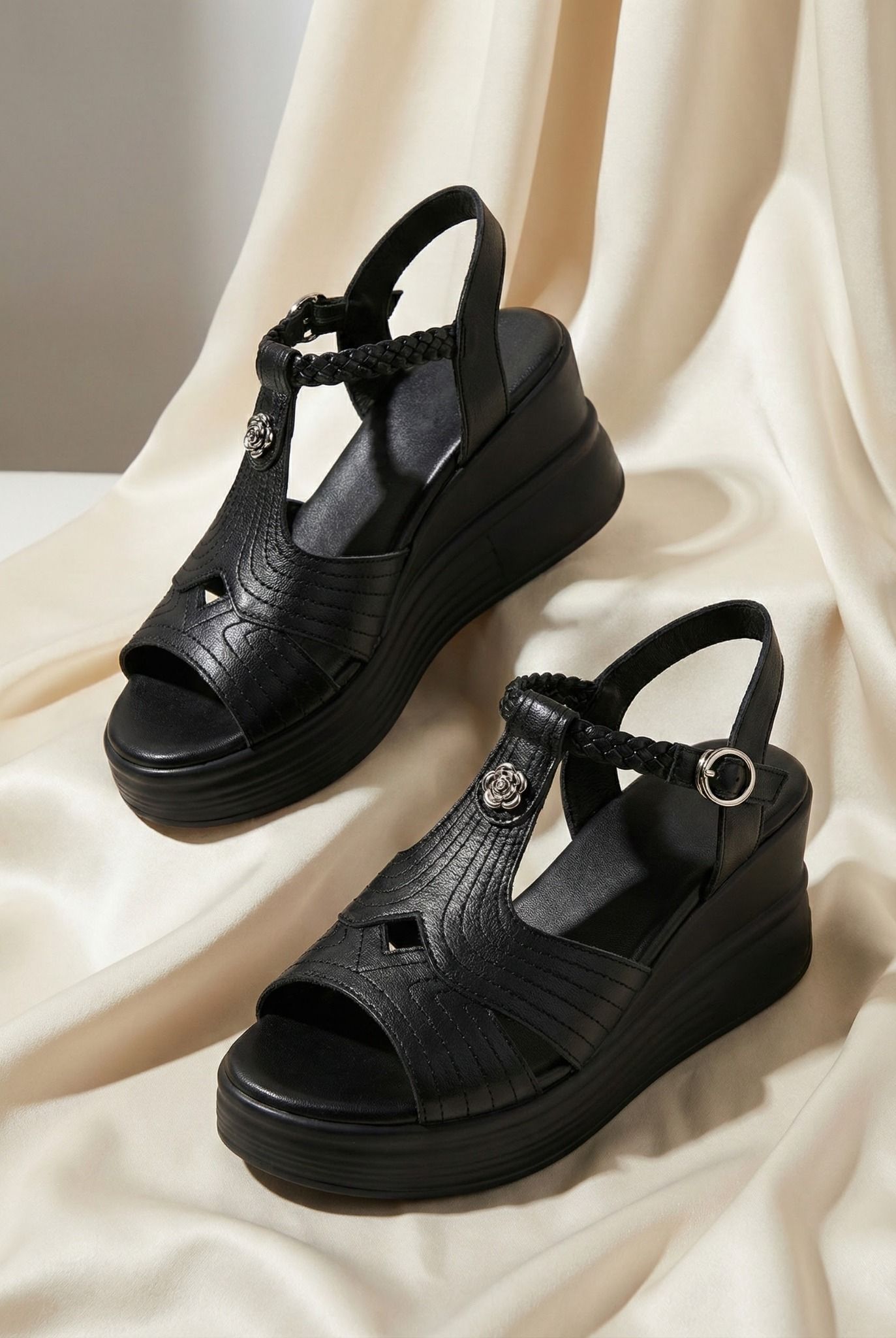  Dép Sandal đế xuồng (35-39) 