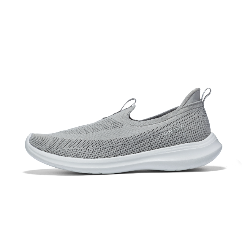  Giày thể thao Biti's Embarce nữ (35-40) 