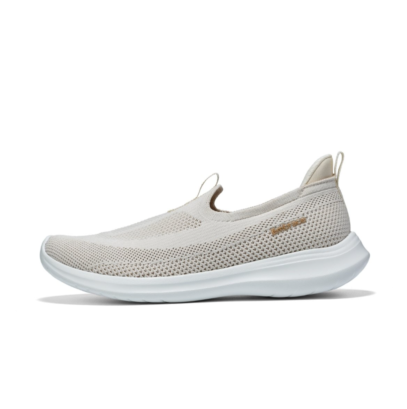  Giày thể thao Biti's Embrace nữ (35-40) 