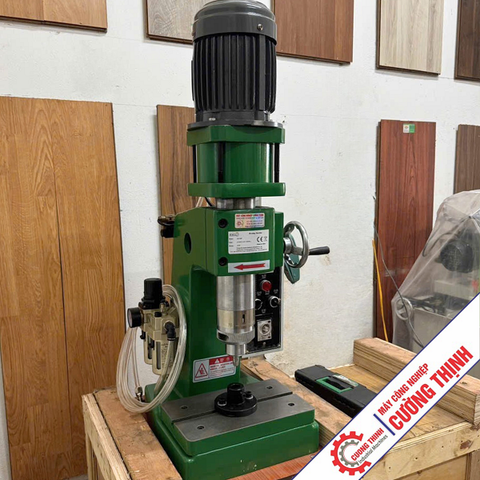 Máy tán đinh rive nhiều đầu thủy lực khí nén
