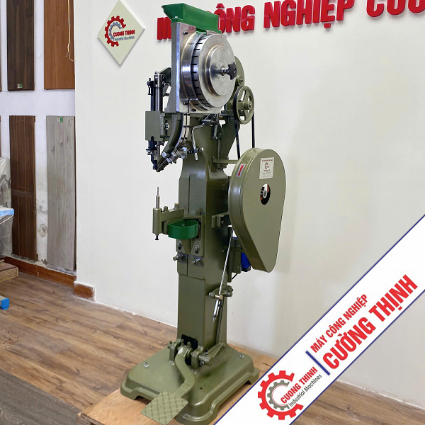 Máy tán đinh tự động xe đẩy trẻ em RMJ12A2