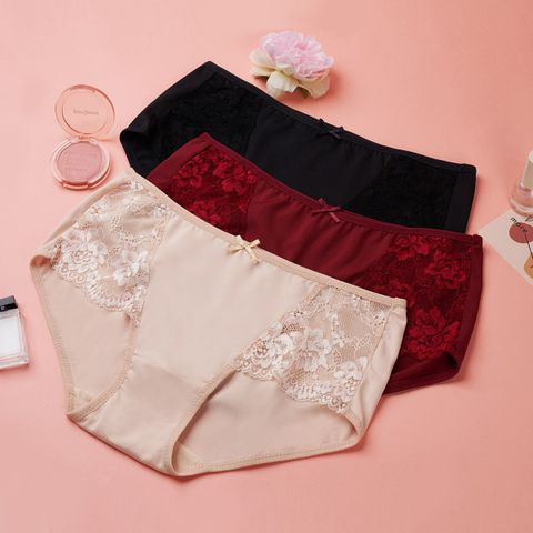 Quần lót Nữ Cecina cạp cao CBI018