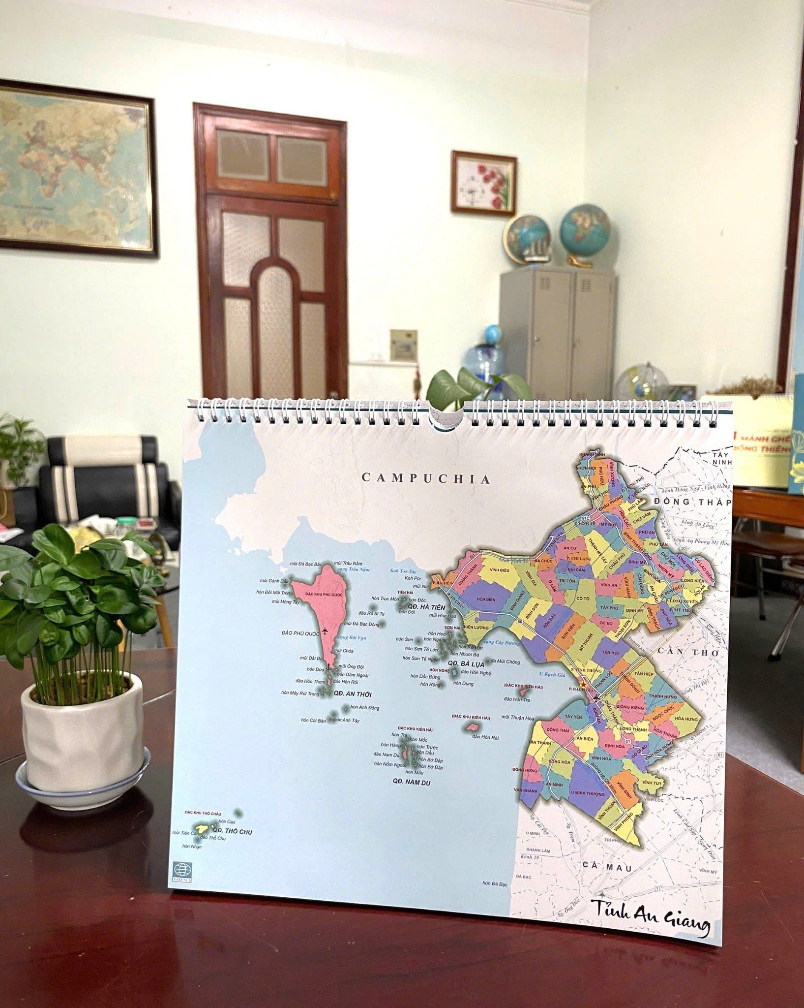  Bộ lịch Việt Nam 2026 - 34 MẢNH GHÉP RỒNG THIÊNG 