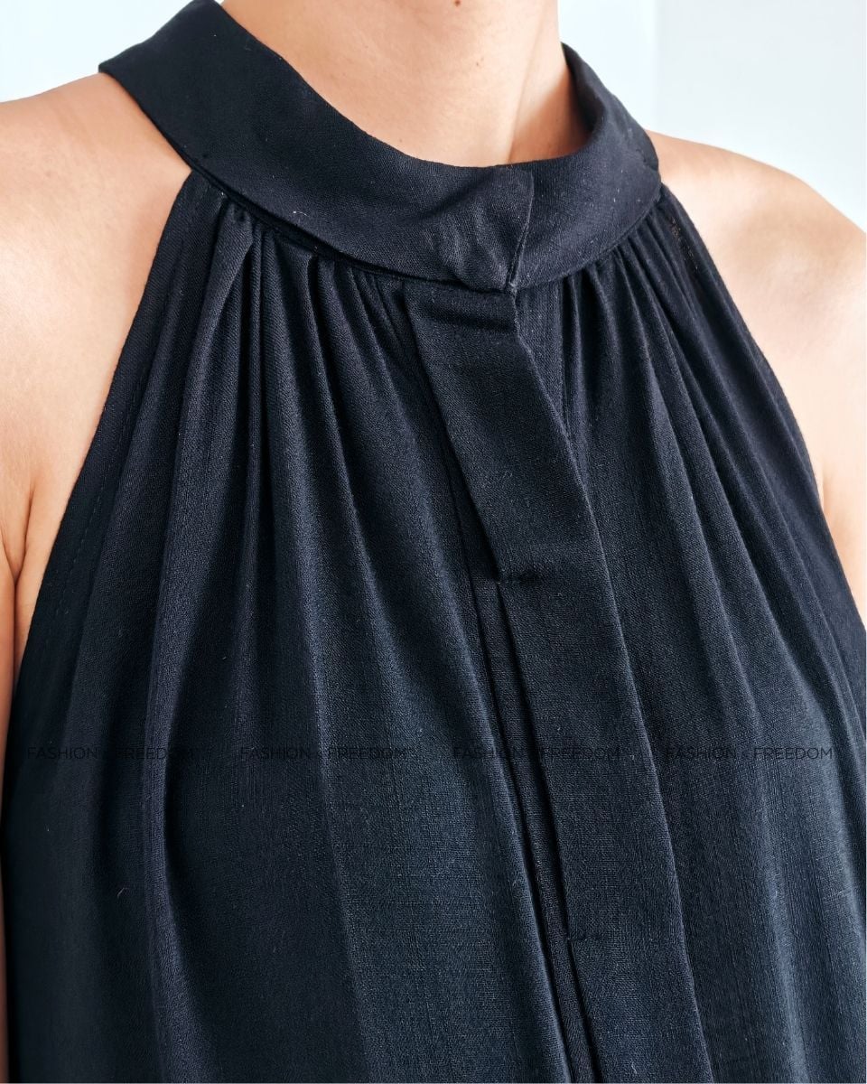 Đầm Linen Đen Cổ Yếm