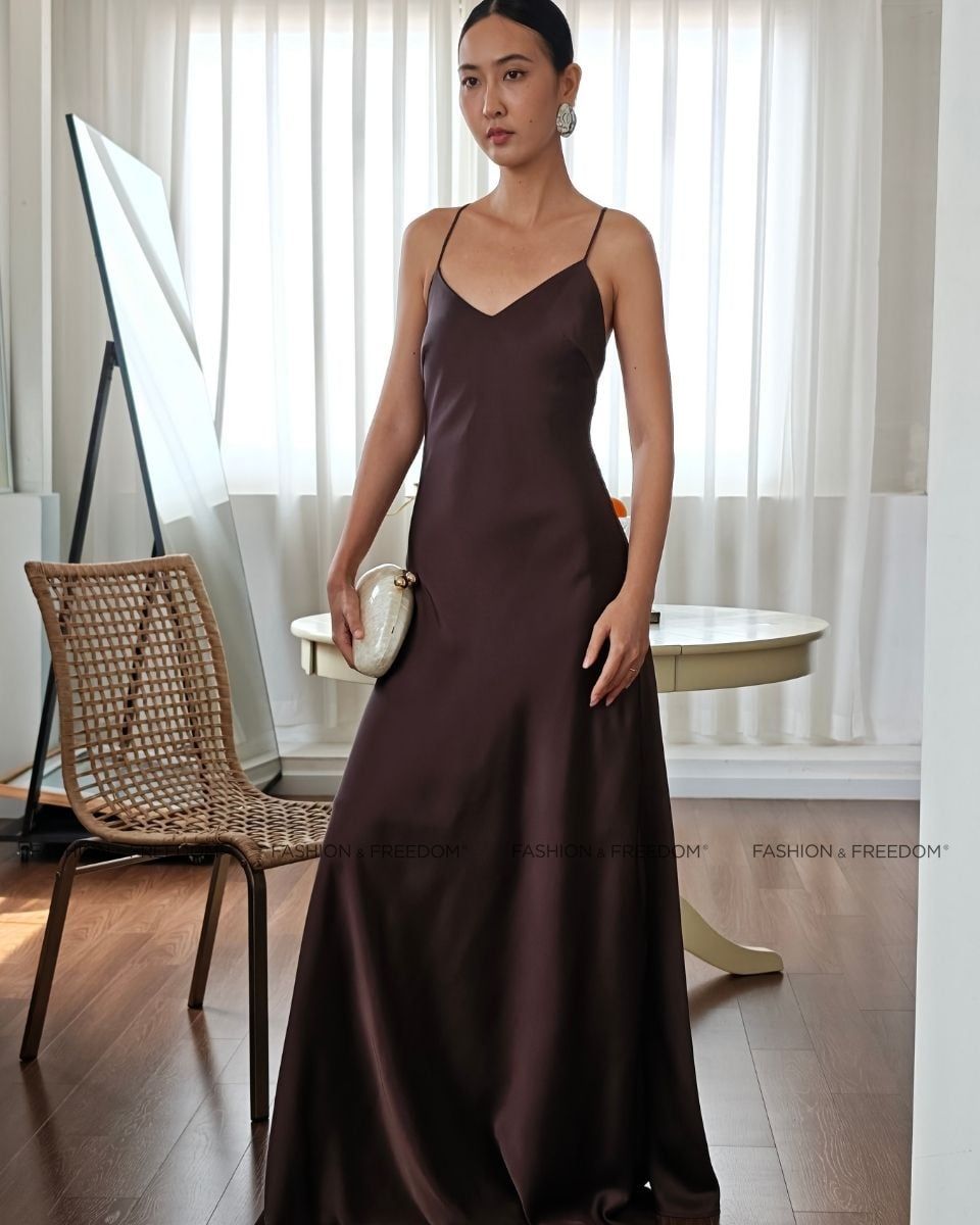 Đầm Lụa Nữ Nâu