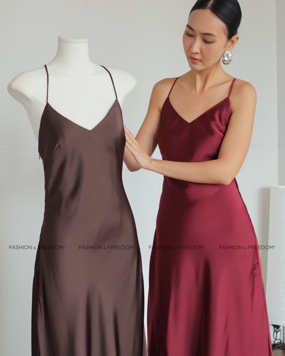 Đầm Lụa Nữ Đỏ Rượu