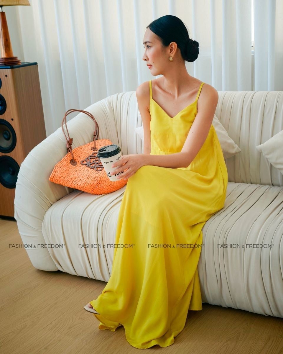 Đầm Lụa Nữ Vàng