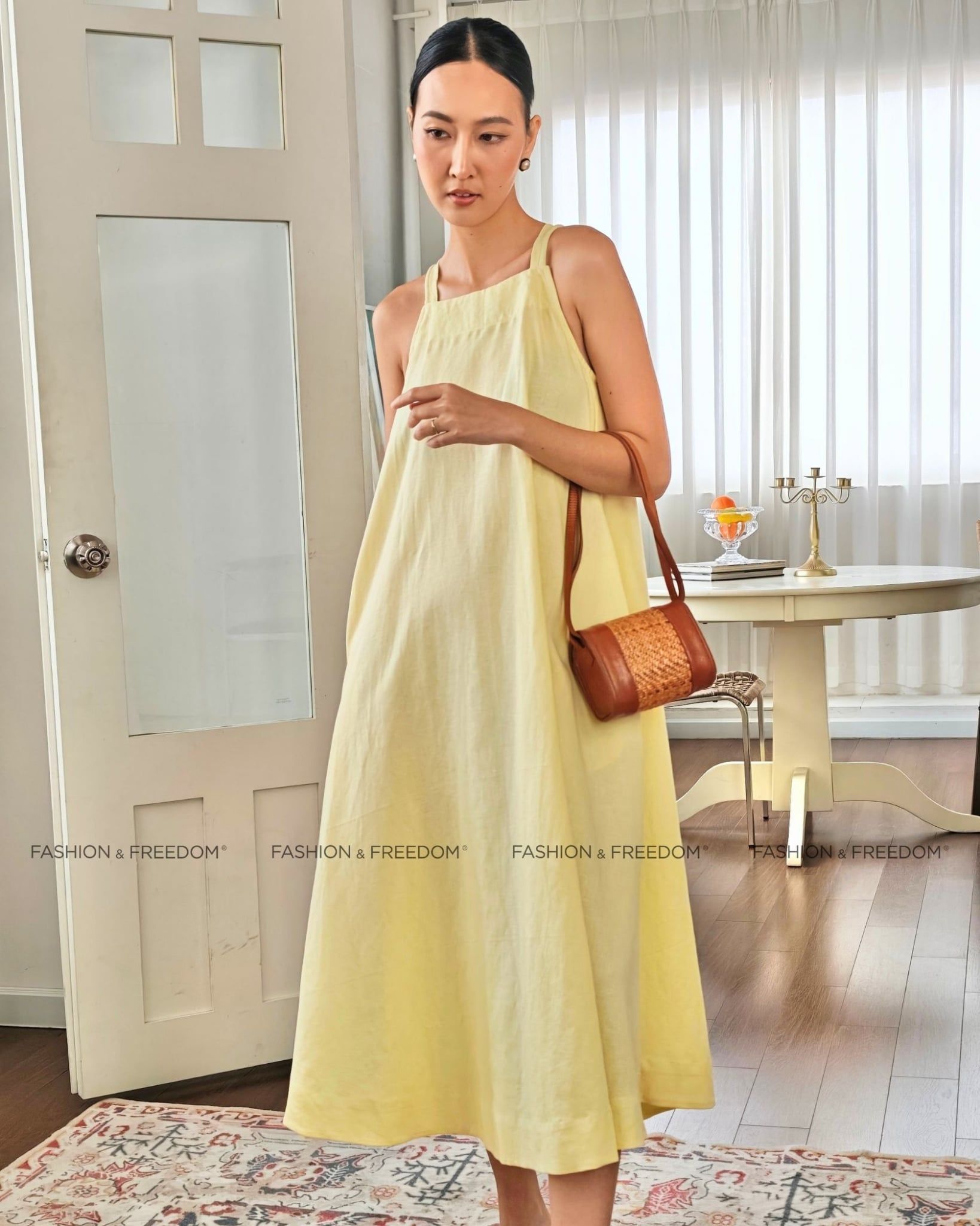 Đầm Linen Vàng Hột Gà