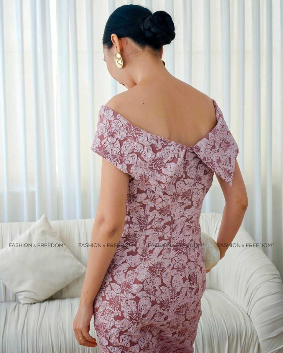 Đầm Gấm Hồng Queen Of The Night