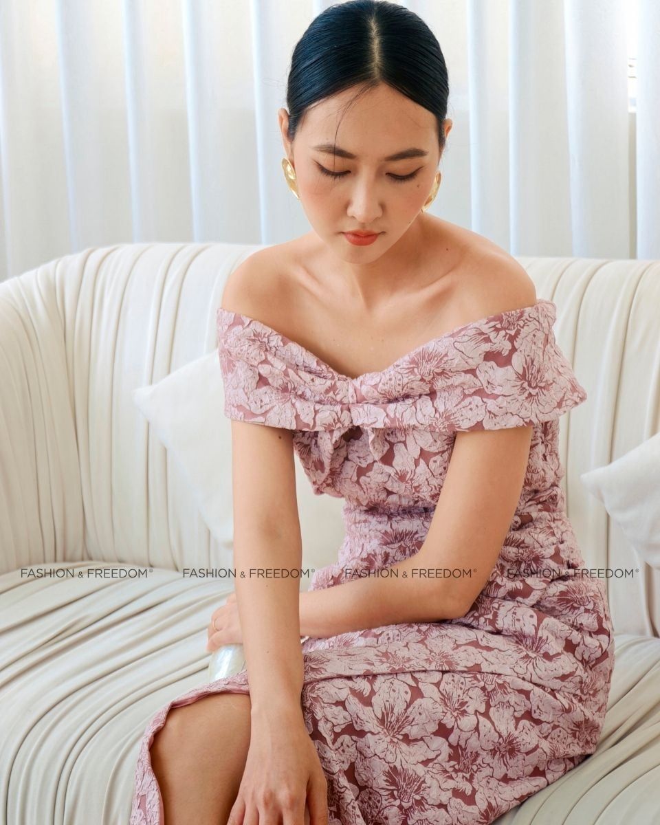 Đầm Gấm Hồng Queen Of The Night