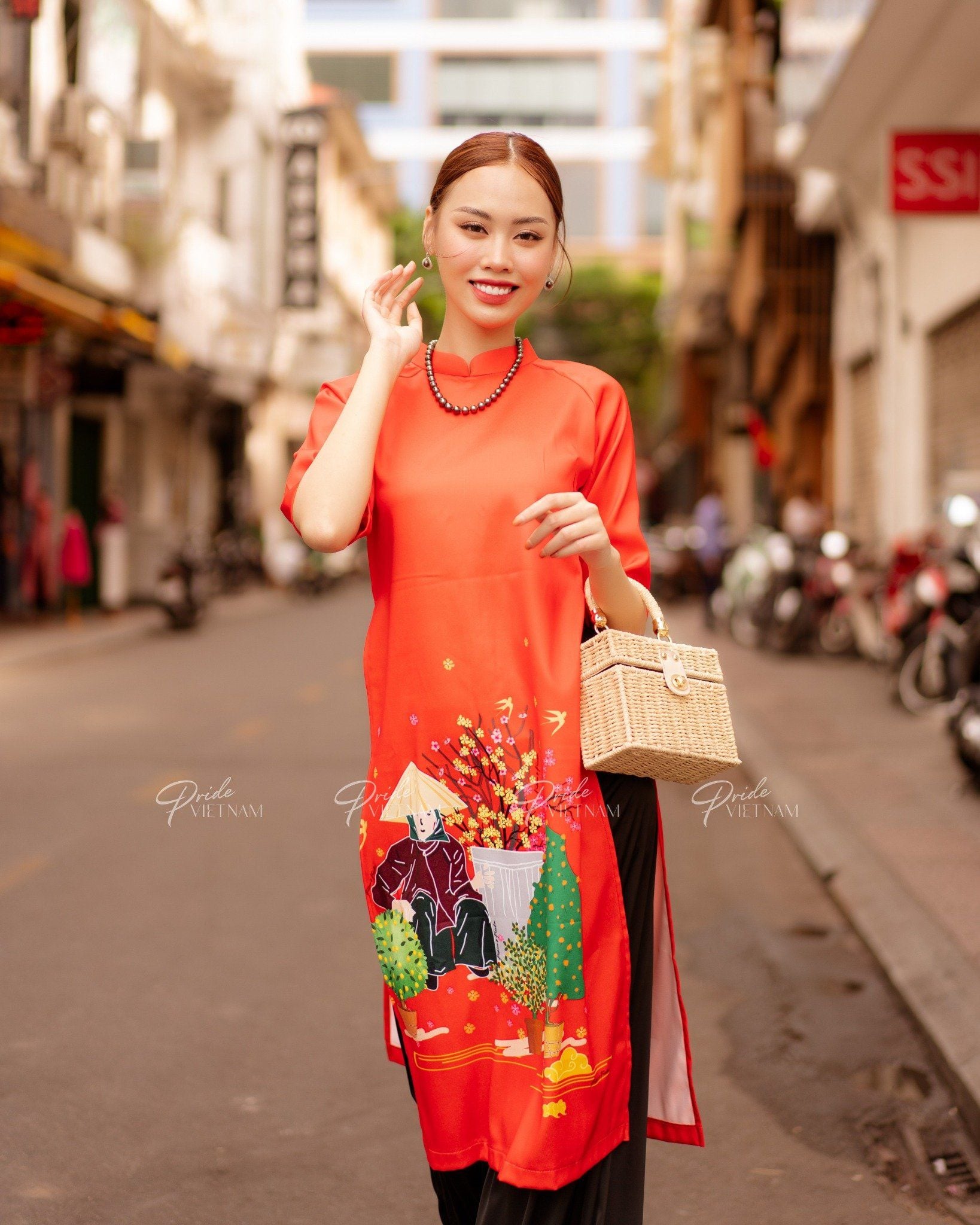 Áo Dài Gấm Đỏ Cây Quýt Hương Xuân