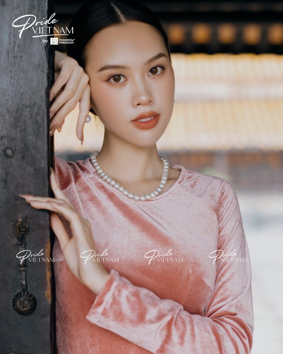 Áo Dài Nữ Nhung Hồng San Hô Pride Việt Nam