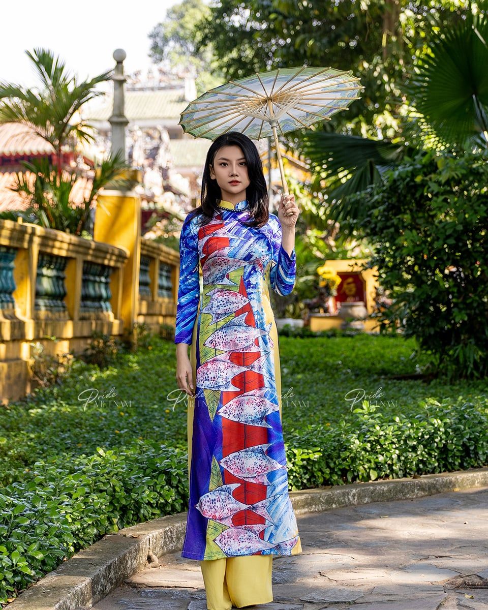 Áo Dài Lụa Xanh Gems Of VietNam