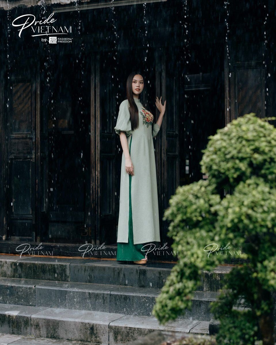 Áo Dài Nữ Linen Xanh Lá Mạ Pride Việt Nam