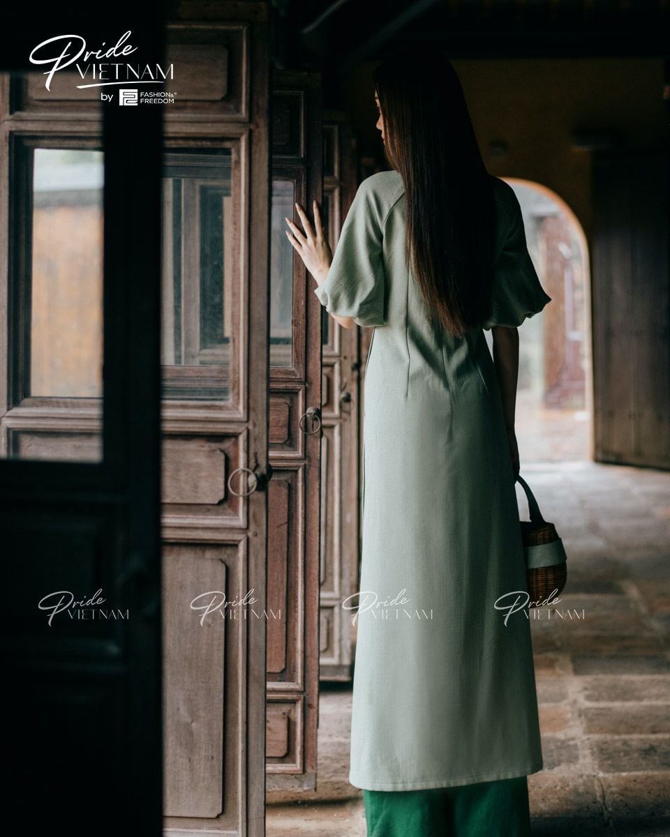Áo Dài Nữ Linen Xanh Lá Mạ Pride Việt Nam