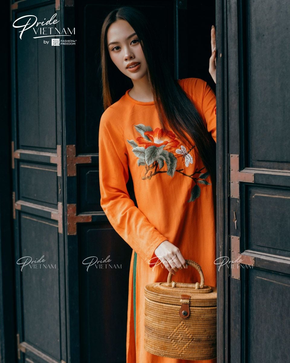 Áo Dài Nữ Linen Cam Pride Việt Nam