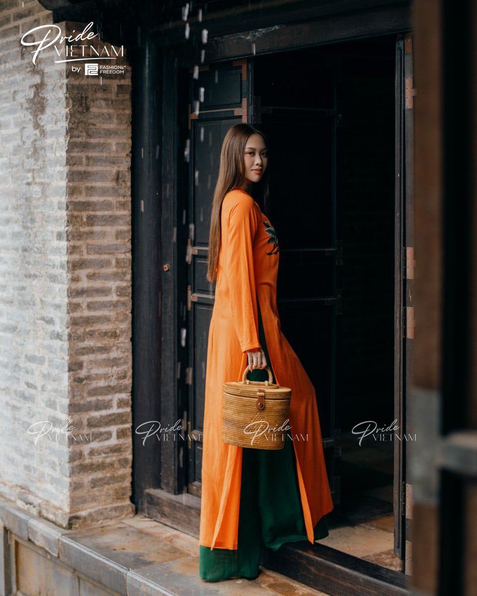 Áo Dài Nữ Linen Cam Pride Việt Nam