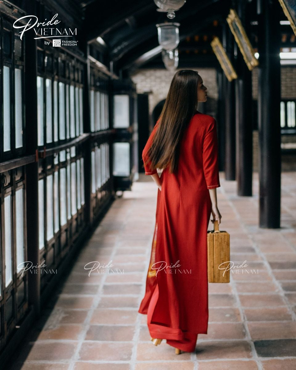 Áo Dài Nữ Linen Đỏ Pride Việt Nam