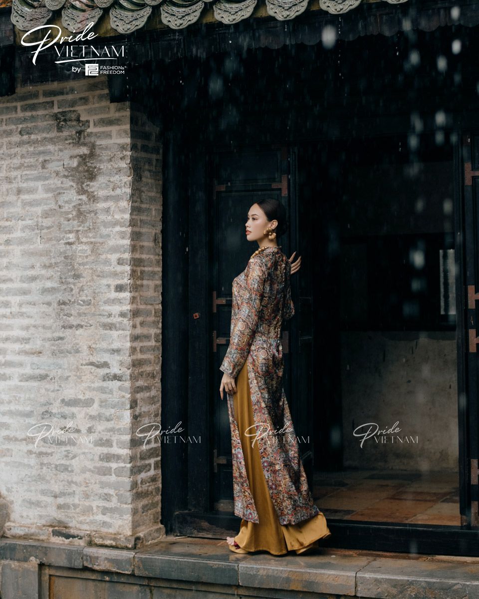 Áo Dài Lụa Đỏ Cam Pride Việt Nam