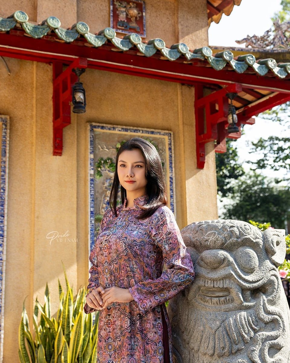 Áo Dài Truyền Thống Nữ Họa Tiết