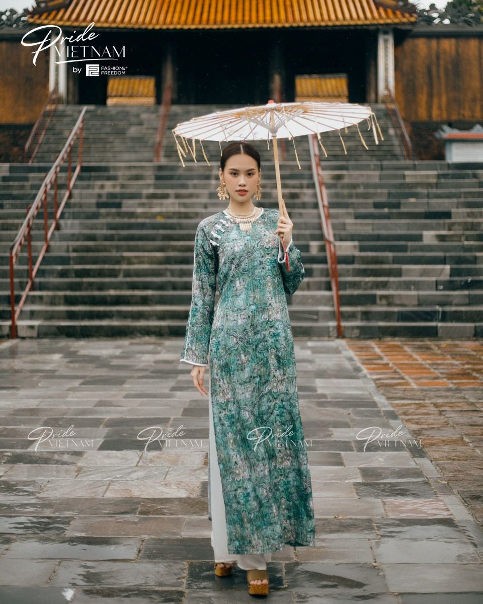 Áo Dài Gấm Xanh Pride Việt Nam