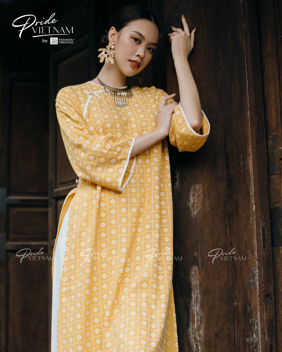 Áo Dài Linen Vàng Pride Việt Nam