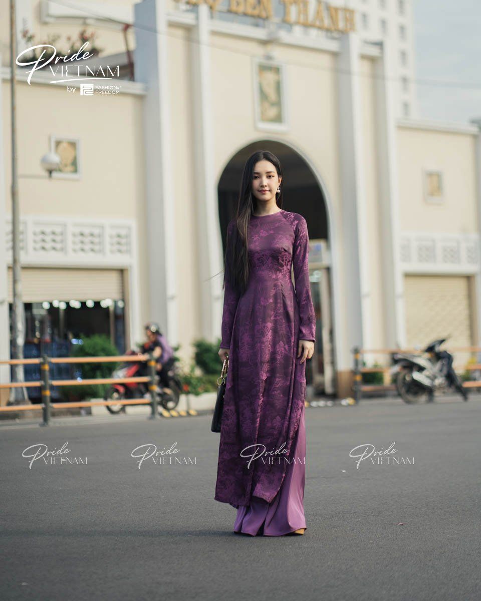 Áo Dài Lụa Tím Đậm Pride Việt Nam