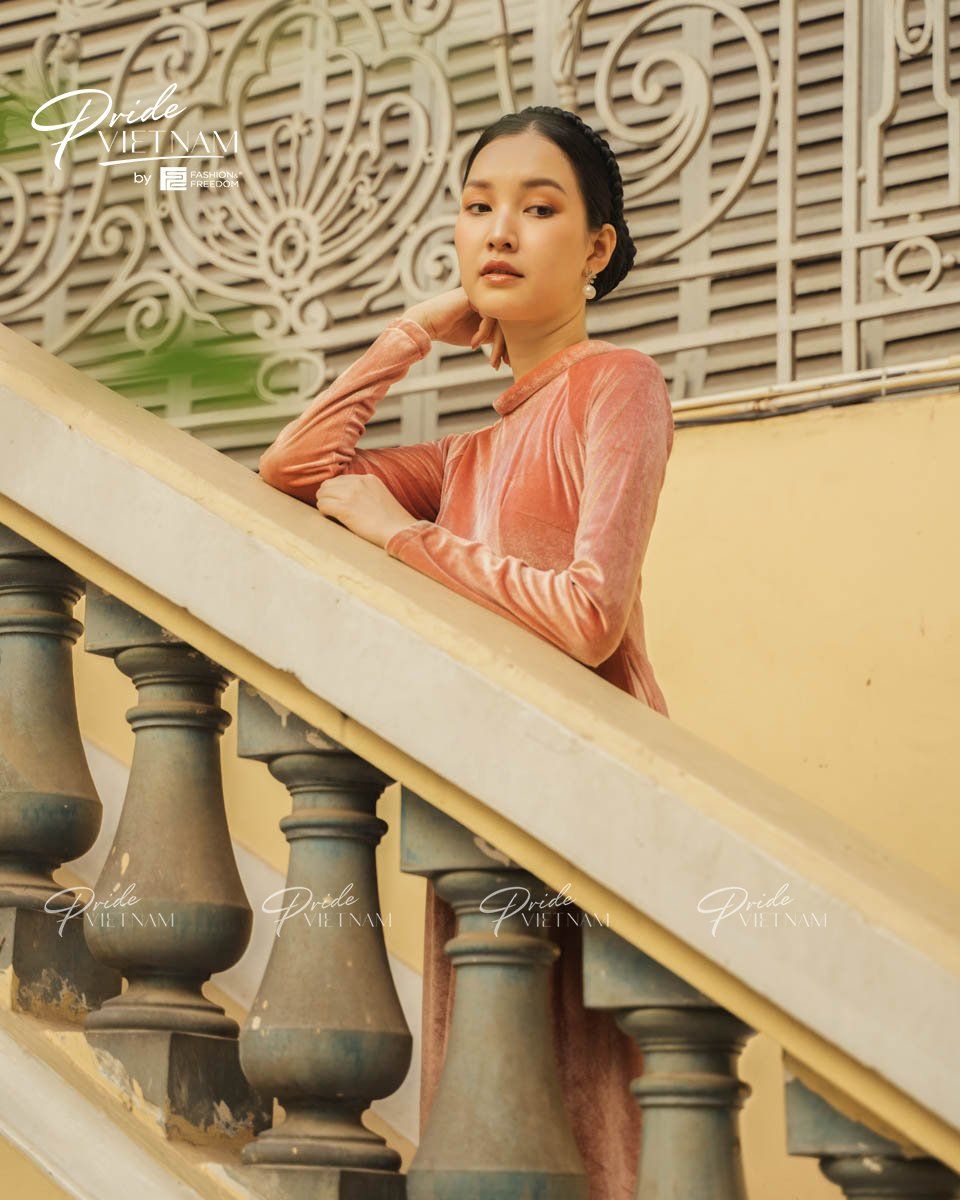Áo Dài Nữ Nhung Hồng San Hô Pride Việt Nam