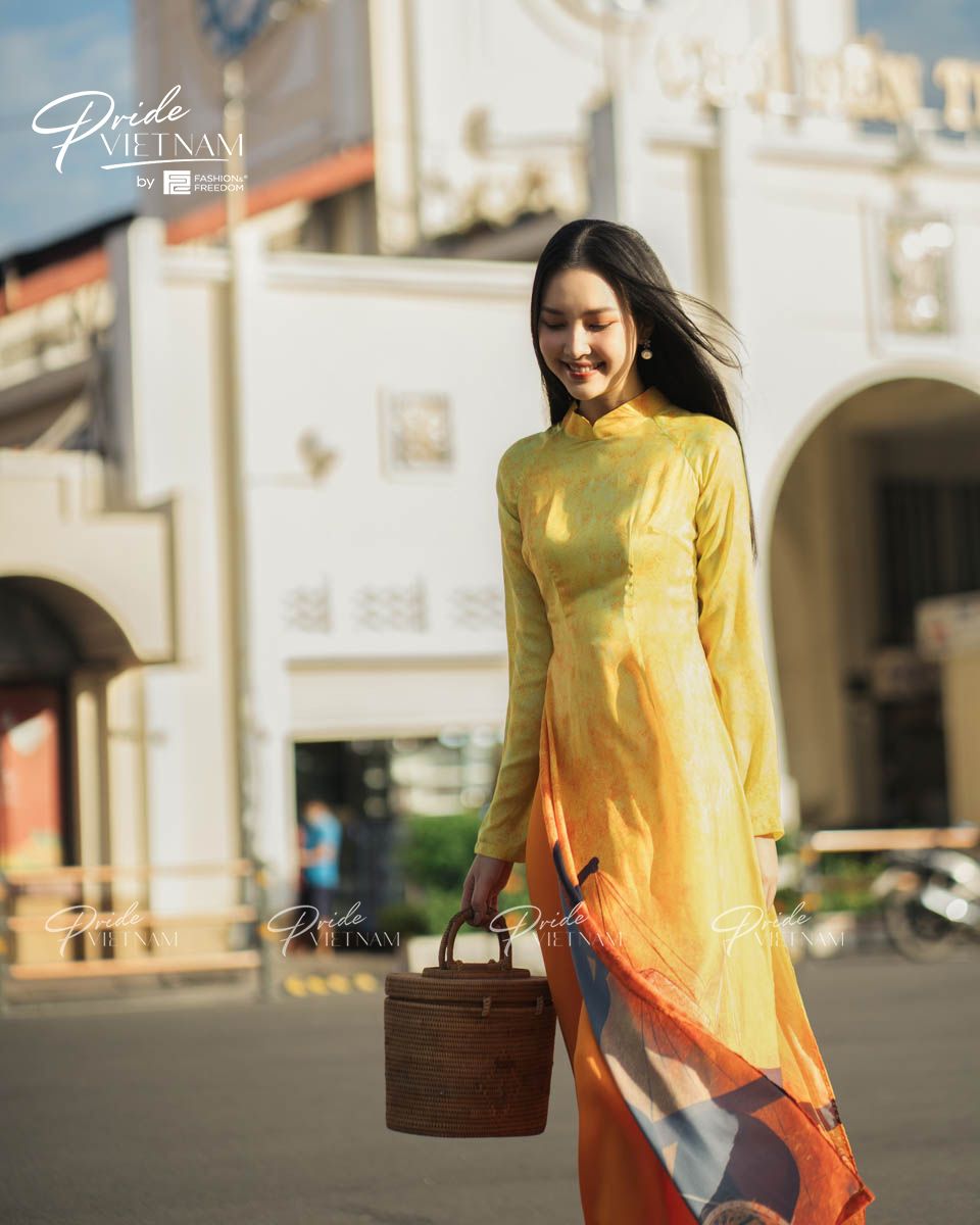 Áo Dài Lụa Nữ Vàng Cam Pride Việt Nam