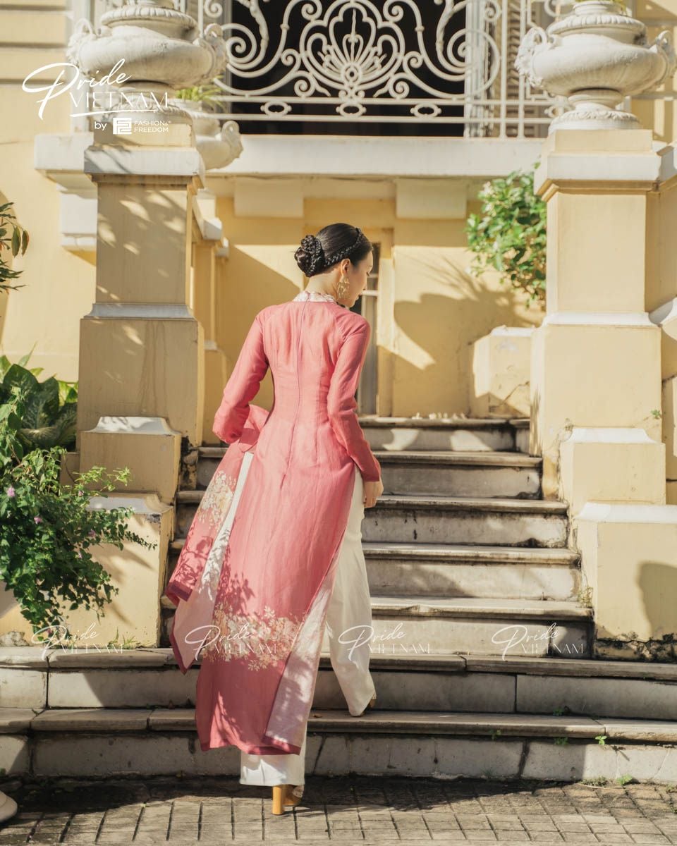 Áo Dài Nữ Linen Tơ Hồng Pride Việt Nam