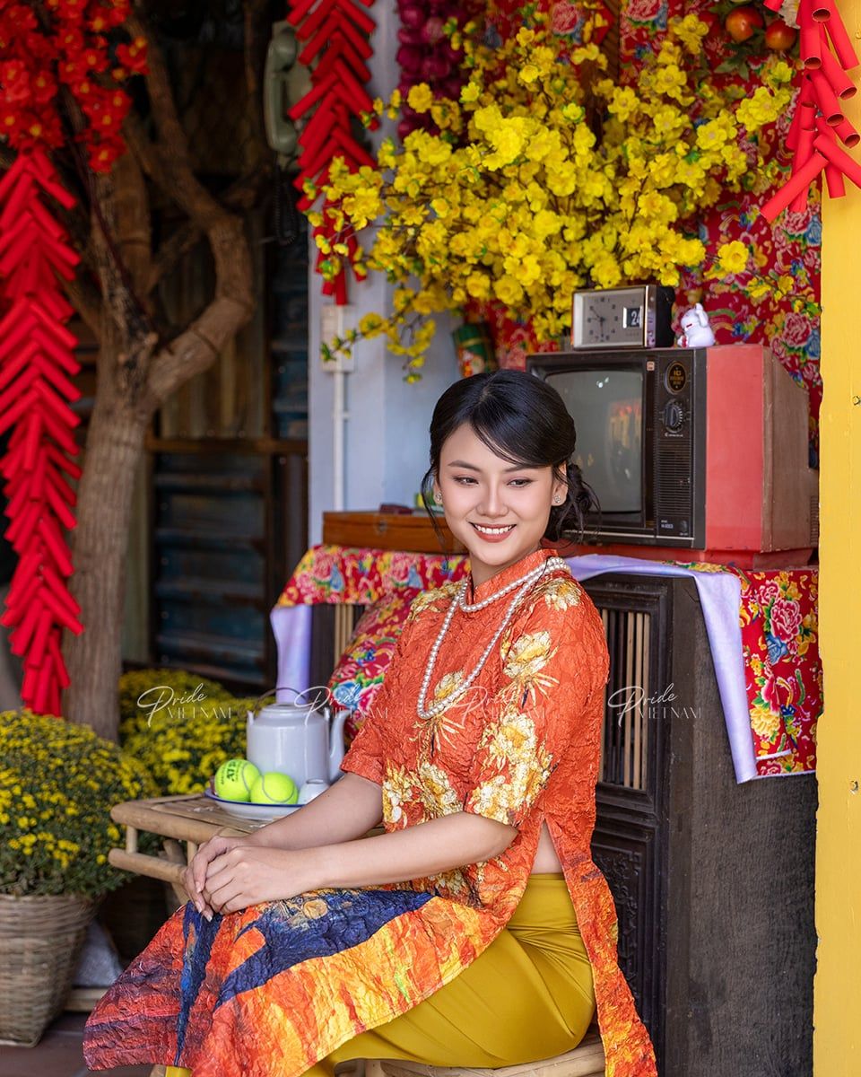 Áo Dài Gấm Nữ Cam Hoa
