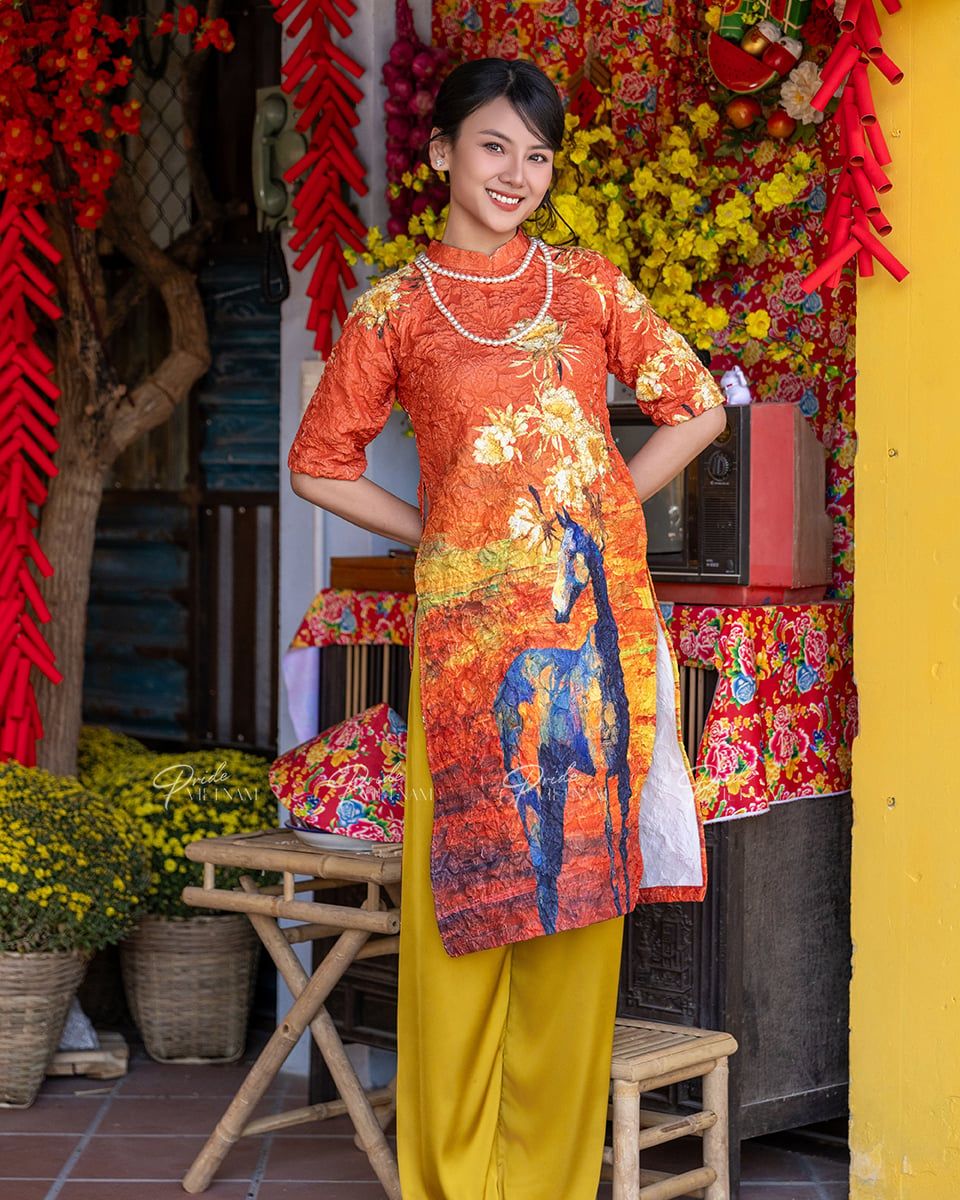 Áo Dài Gấm Nữ Cam Hoa