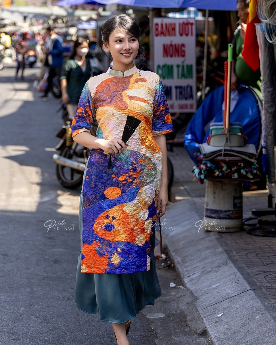 Áo Dài Gấm Nữ Cam Nhiều Màu