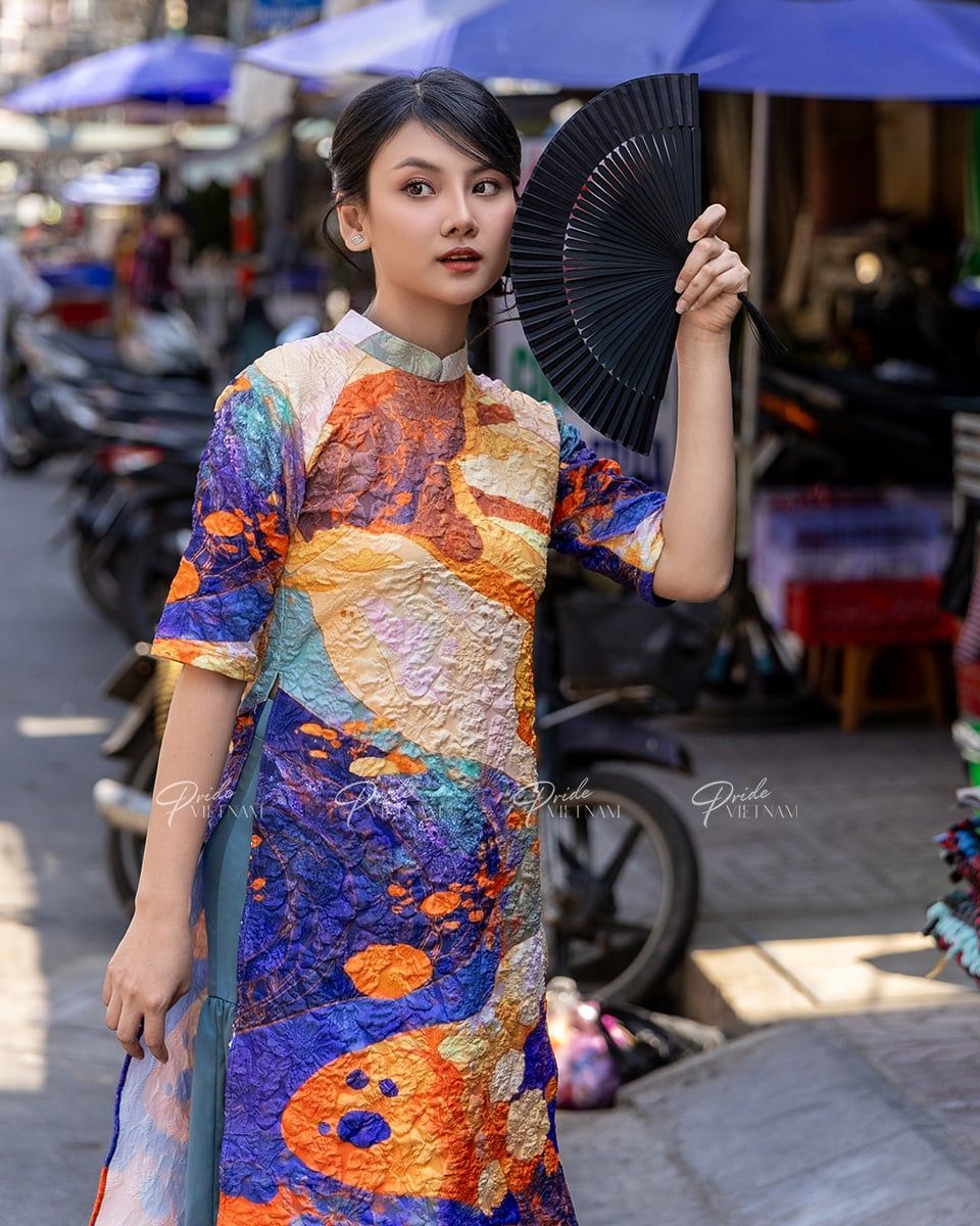 Áo Dài Gấm Nữ Cam Nhiều Màu