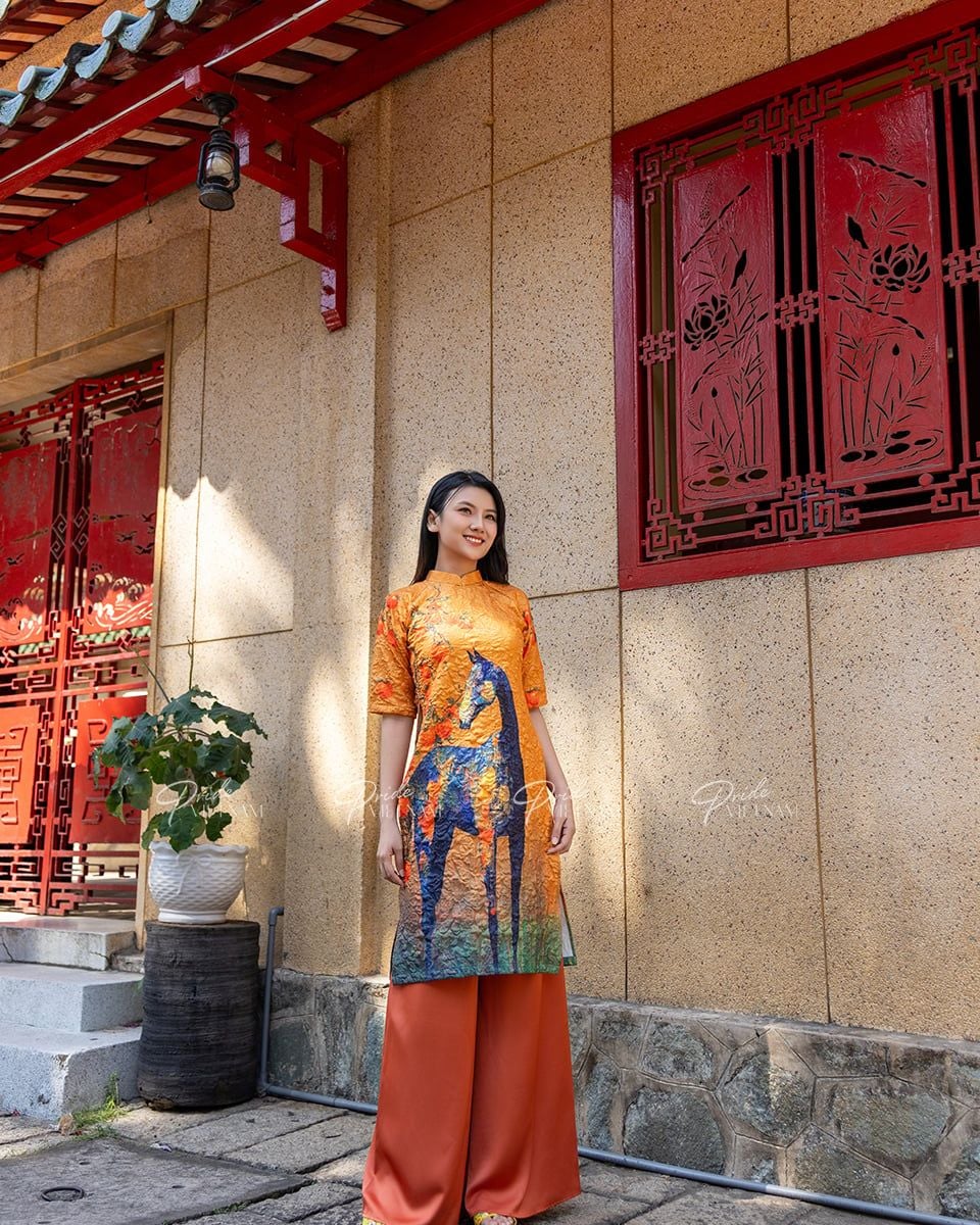 Áo Dài Gấm Nữ Cam Trái Hồng