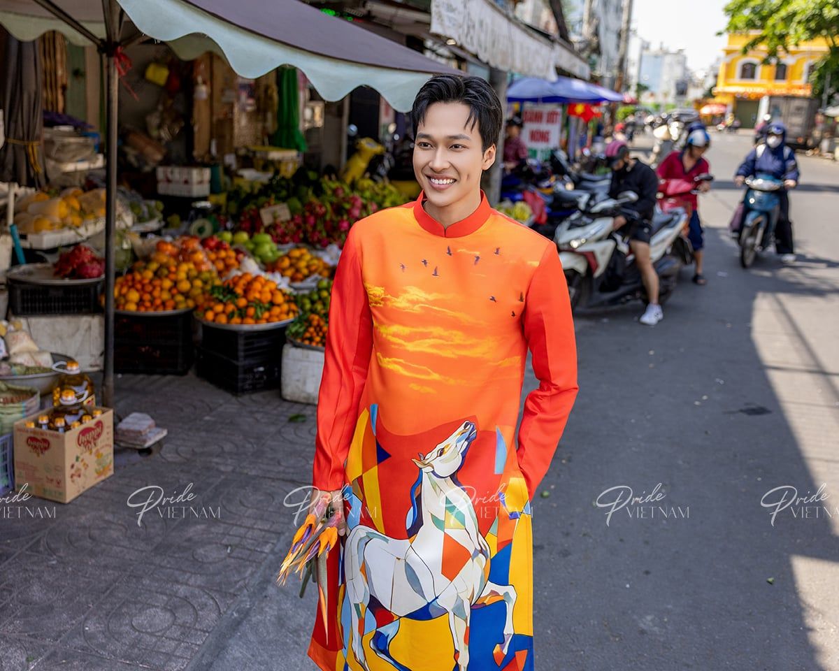 Áo Dài Gấm Nam Cam Ngựa