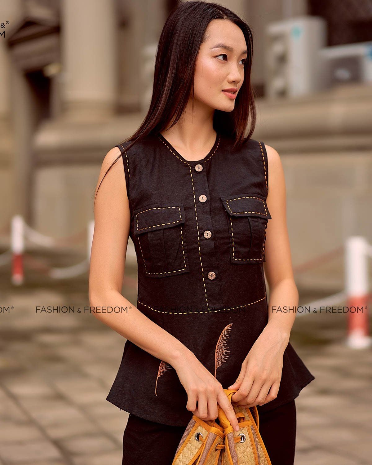 Áo Linen Đen Summer Muse