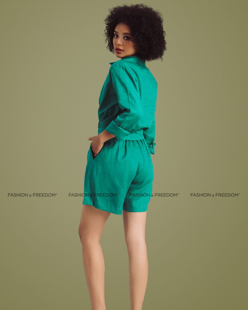 Quần Short Linen Xanh Lá Sắc Màu Tự Do